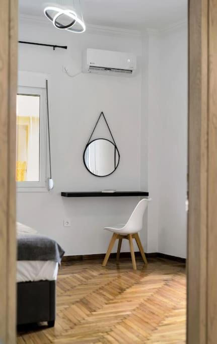 Artemis Modern Apartment เอเธนส์ ภายนอก รูปภาพ