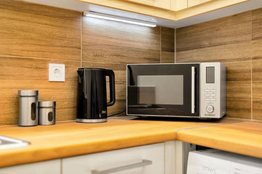 Artemis Modern Apartment เอเธนส์ ภายนอก รูปภาพ
