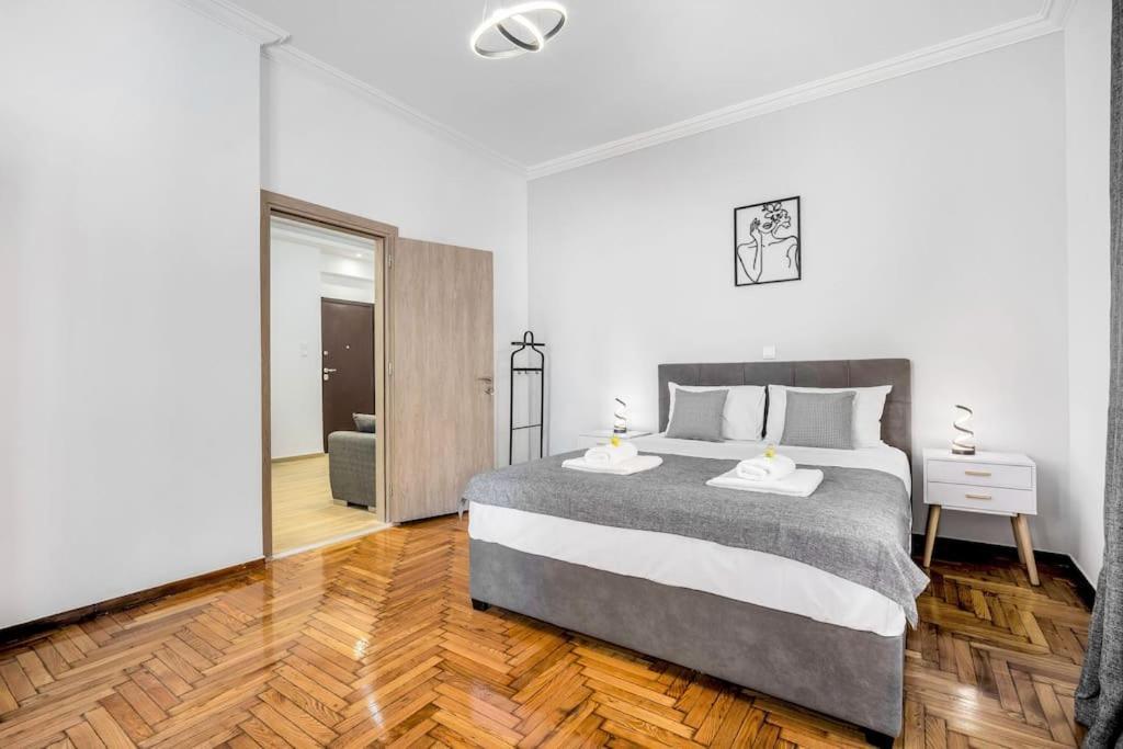 Artemis Modern Apartment เอเธนส์ ภายนอก รูปภาพ