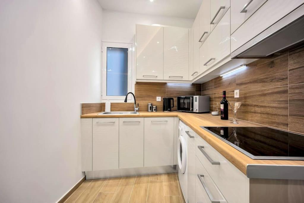 Artemis Modern Apartment เอเธนส์ ภายนอก รูปภาพ