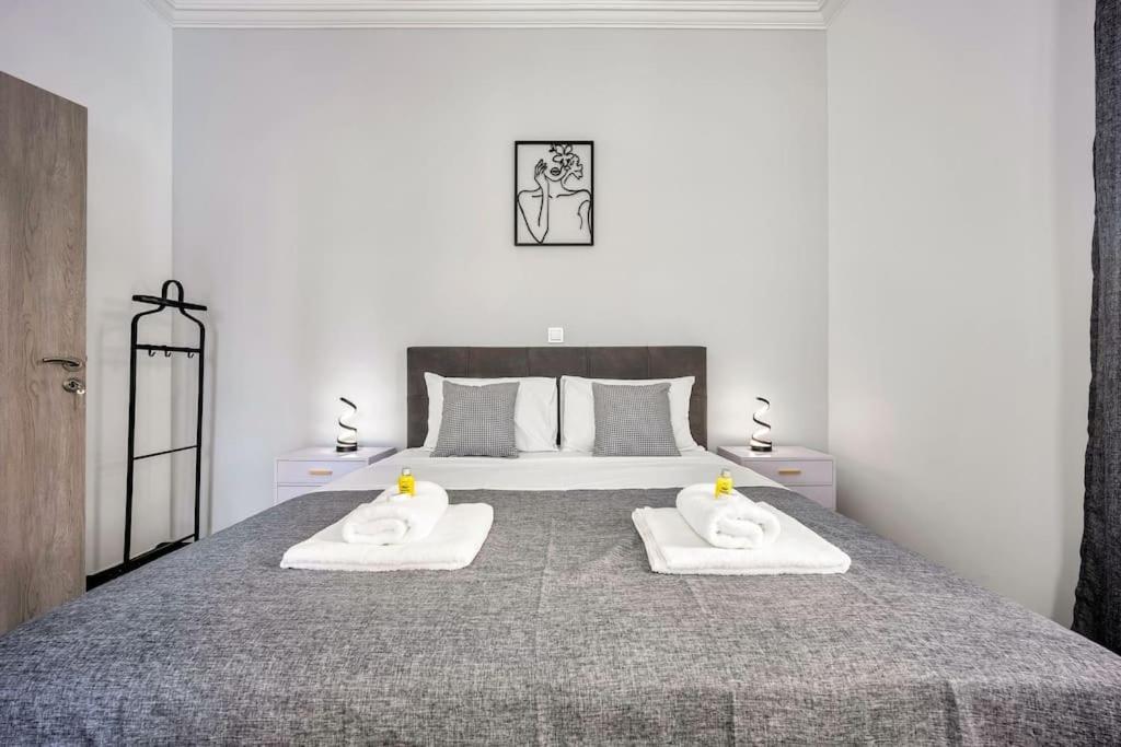 Artemis Modern Apartment เอเธนส์ ภายนอก รูปภาพ