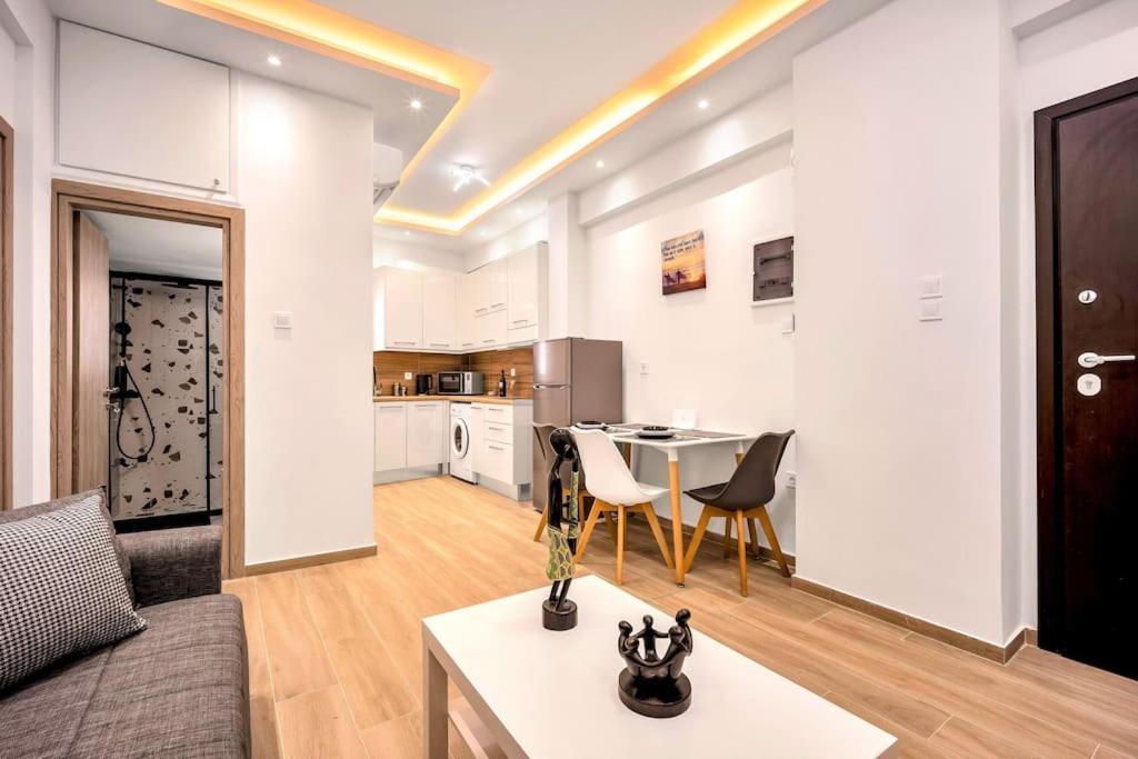Artemis Modern Apartment เอเธนส์ ภายนอก รูปภาพ