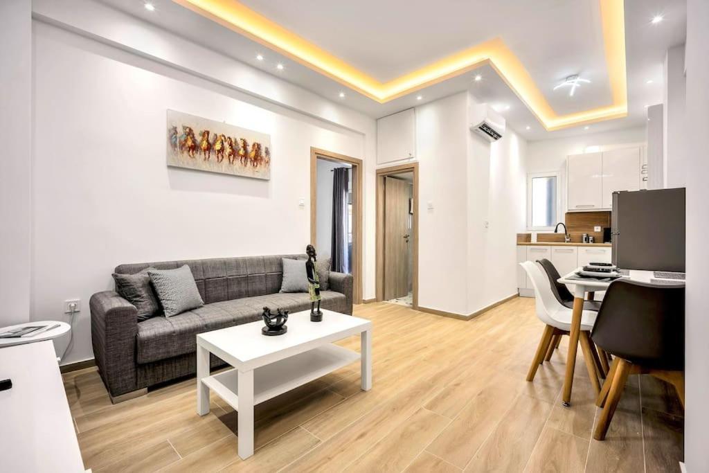 Artemis Modern Apartment เอเธนส์ ภายนอก รูปภาพ